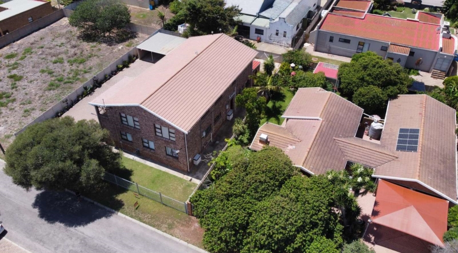 8 Bedroom Property for Sale in Hartenbos Central Western Cape